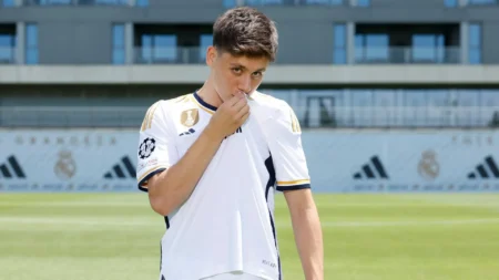 Arda Guler Real Madridde Sozlesmesini 2 Katina Uzatti
