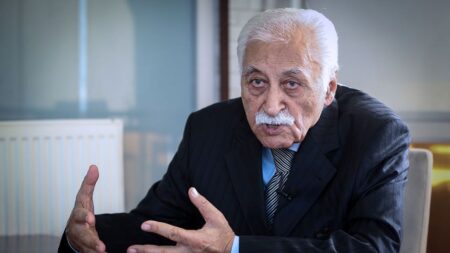 Yavuz Bülent Bakiler İstanbul’da Son Yolculuğuna Uğurlandı Yavuz Bulent Bakiler Istanbulda Son Yolculuguna Ugurlandi